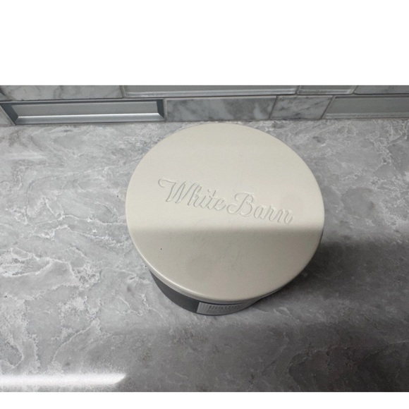 Bath and Body Works 3 Wick Candle White Barn Candle Leather & Brandy 14.5 oz - Picture 3 of 3